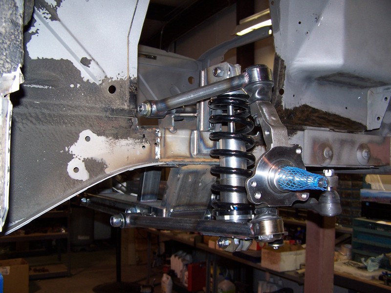 Installing a Rod & Custom RC 107 Muatang II front end.